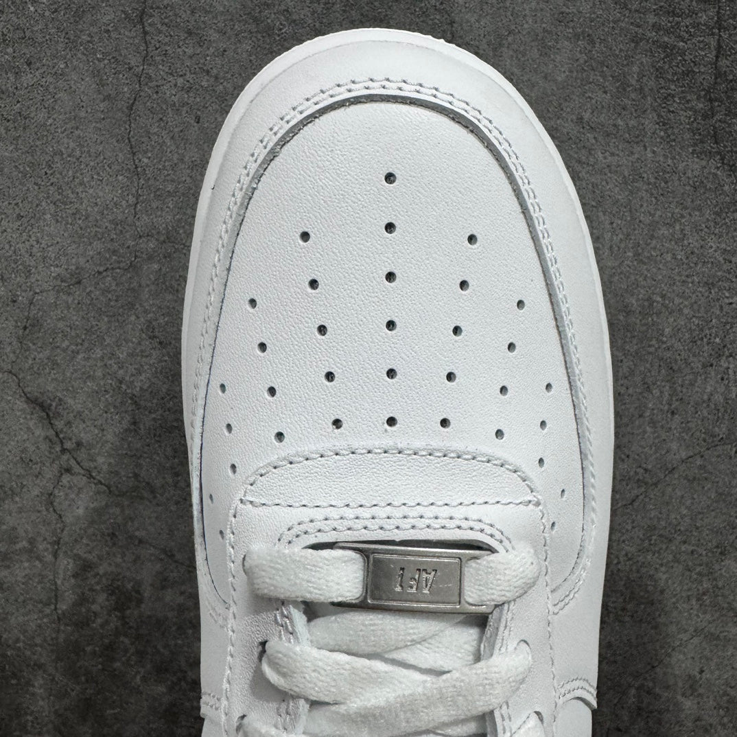 Air Force 1 "Triple White"