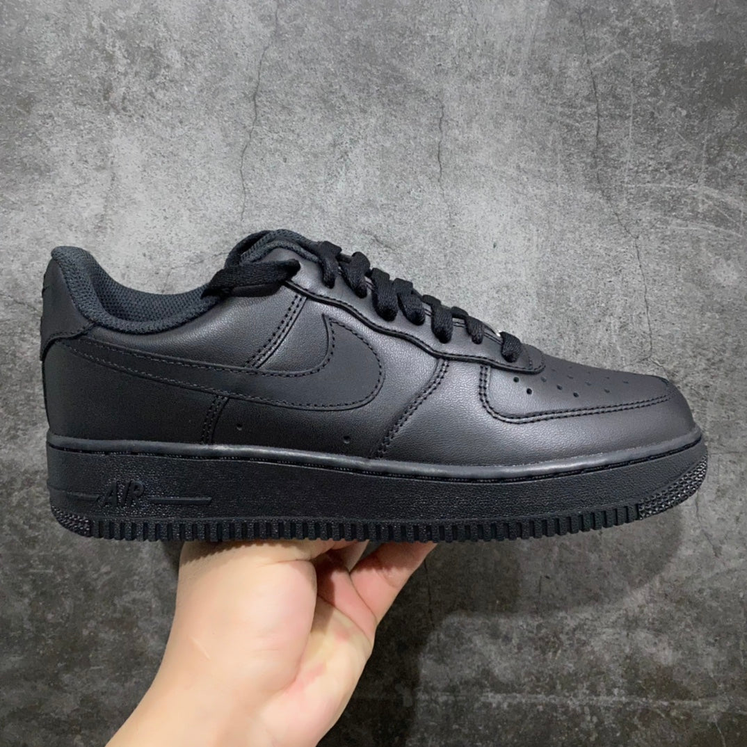Air Force 1 "Triple Black"