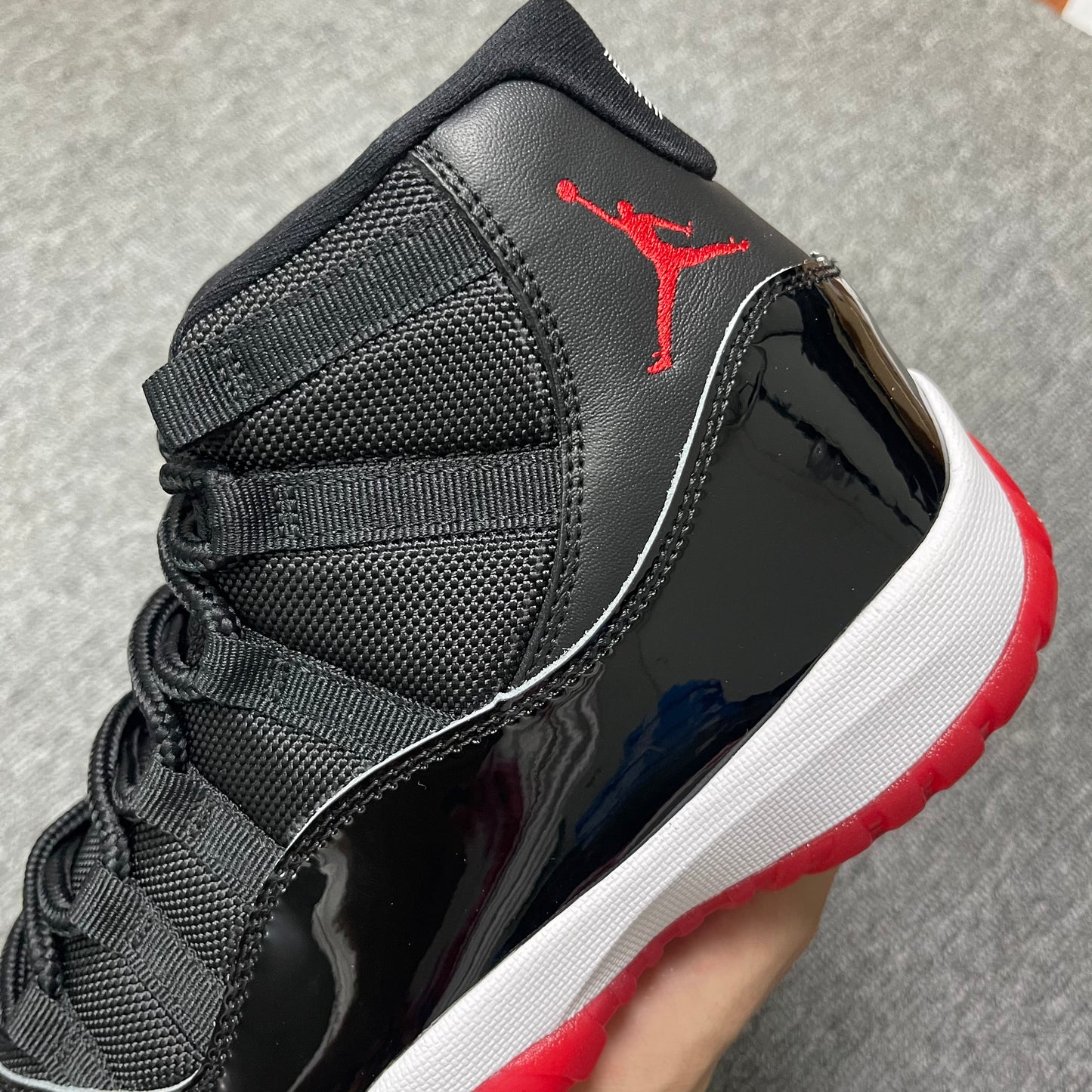Air Jordan 11 High "Bred"