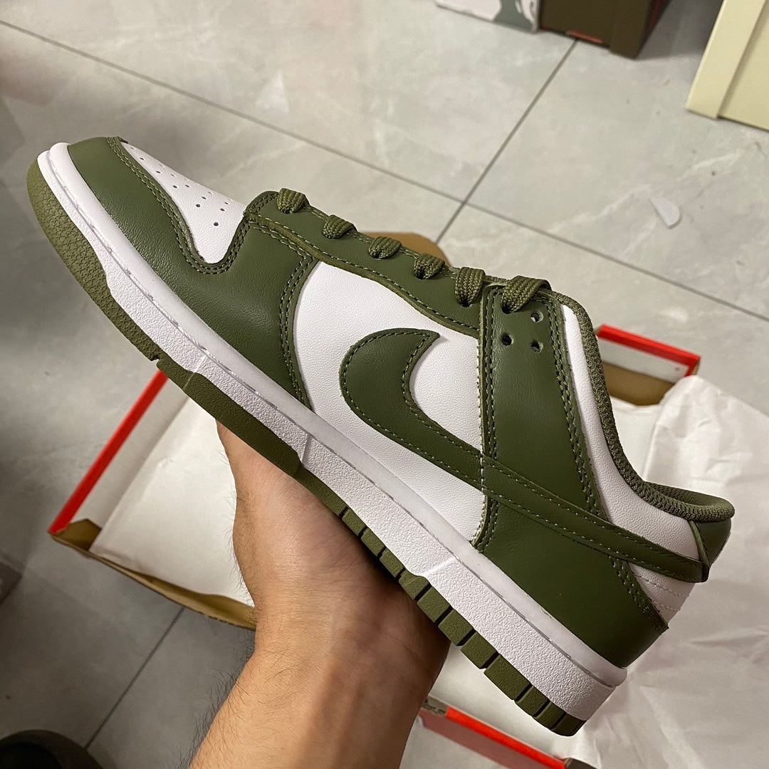 Dunk Low SP "Medium Olive"