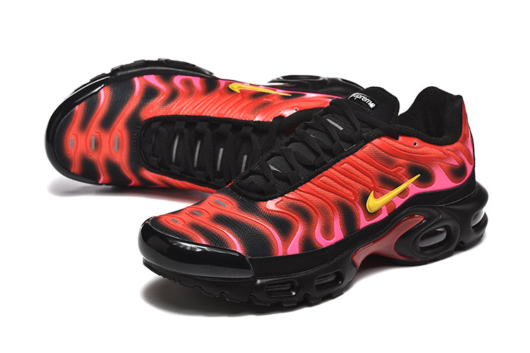 Nike Air Max TN Plus x Supreme "University Red"