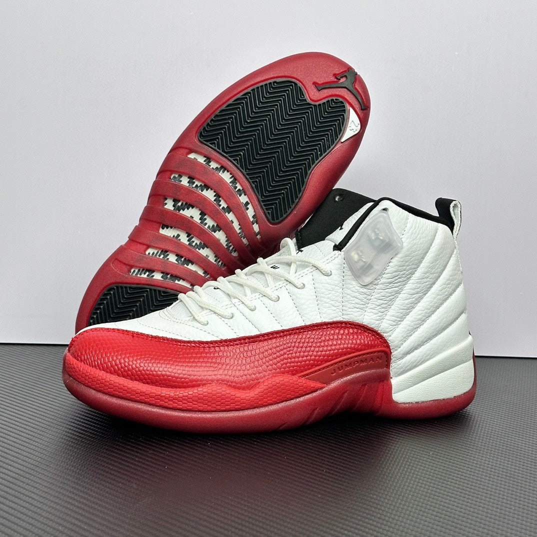 Air Jordan 12 "Varsity Red"