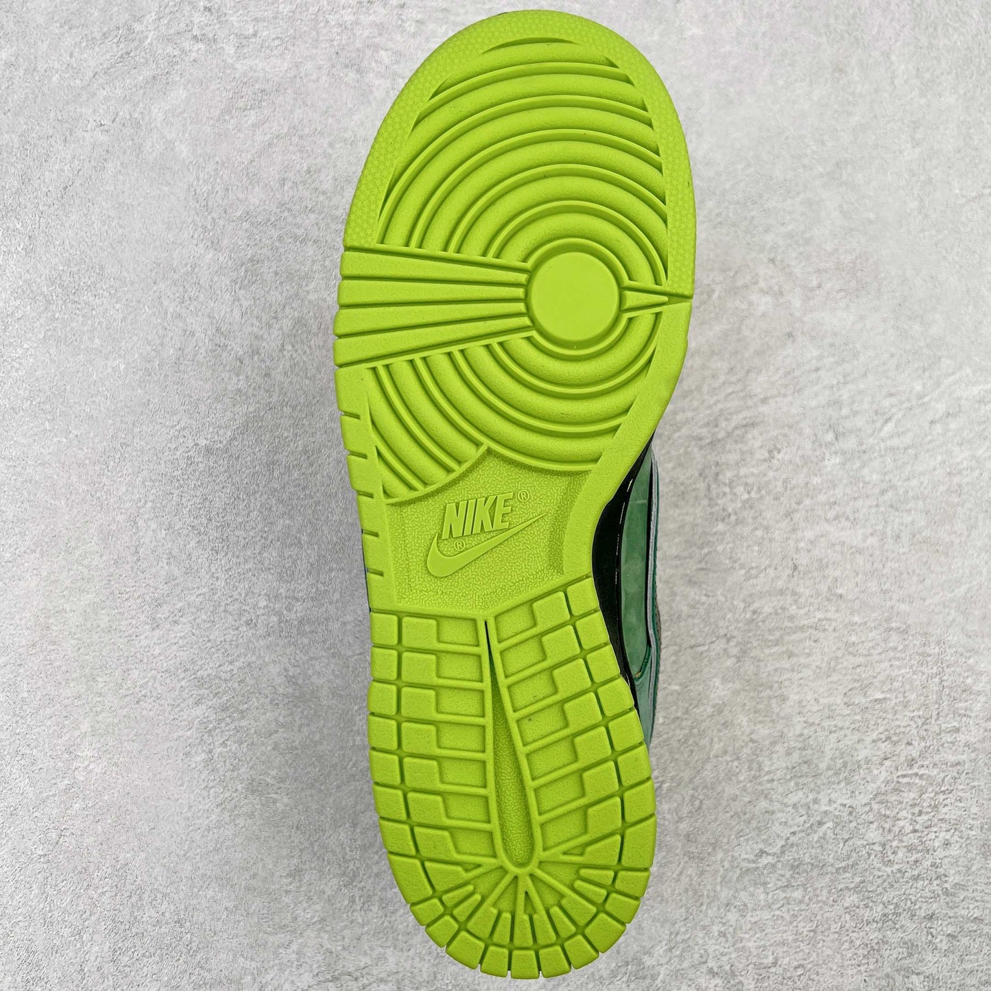 Dunk Low SB "Green Lobster"