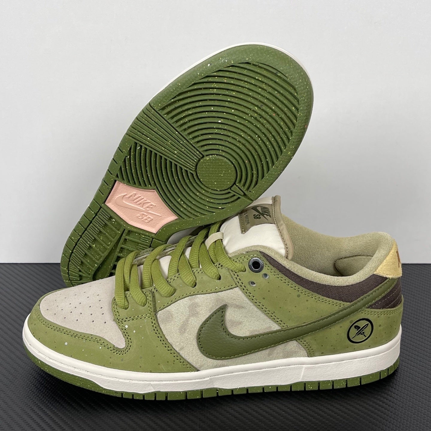 Dunk Low SB x Yuto Horigome "Asparagus"