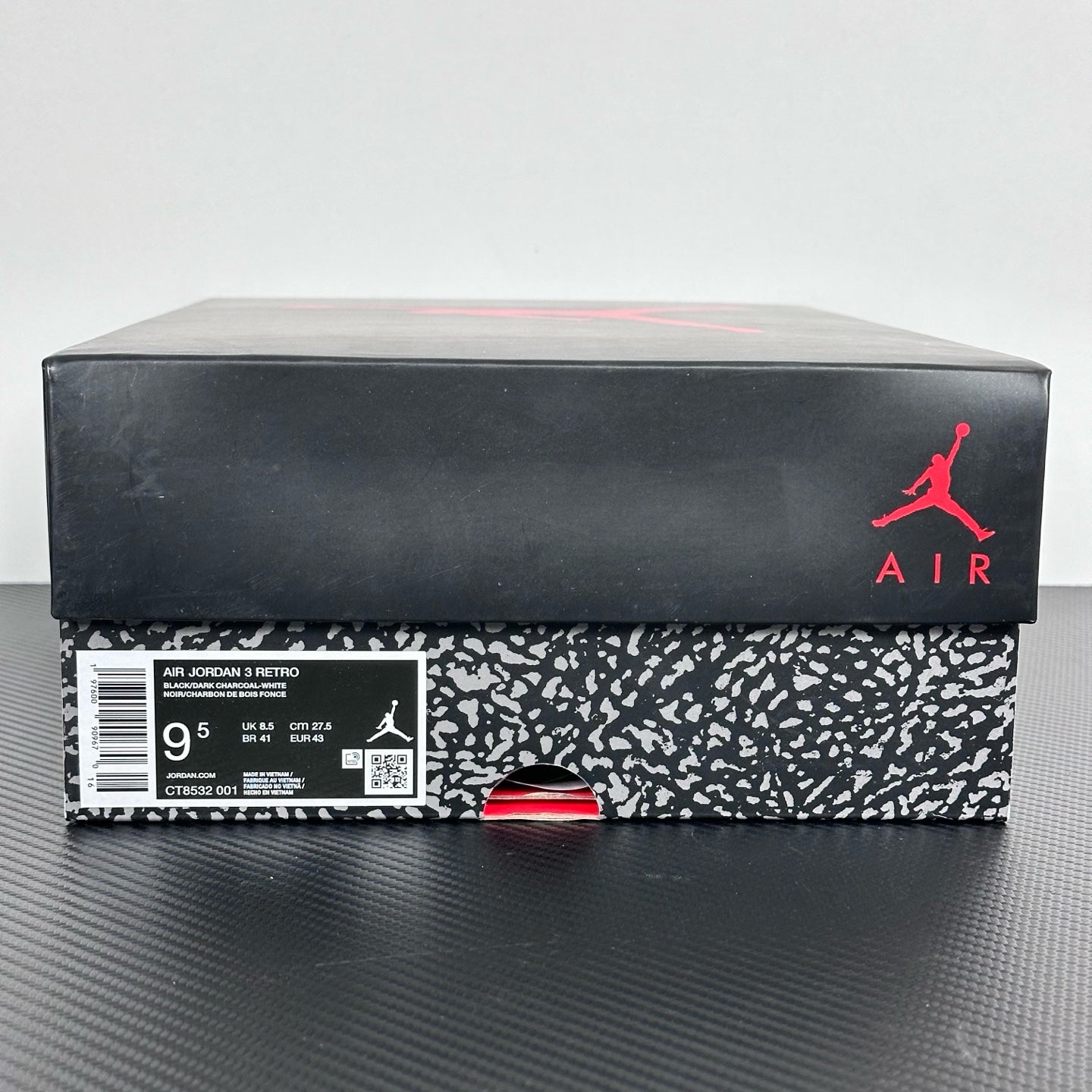 Air Jordan 3 "Black Cat"