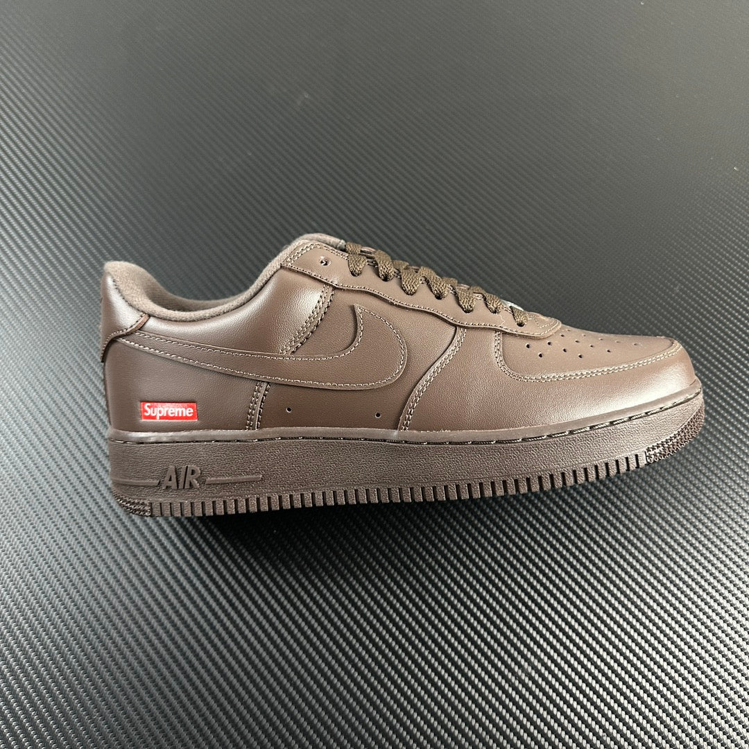 Air Force 1 x Supreme "Barroque Brown"