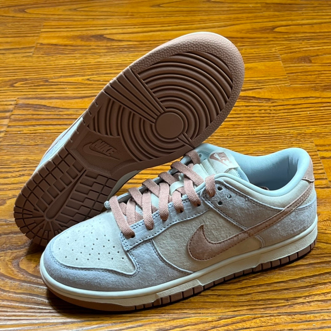 Dunk Low SP "Fossil Rose"