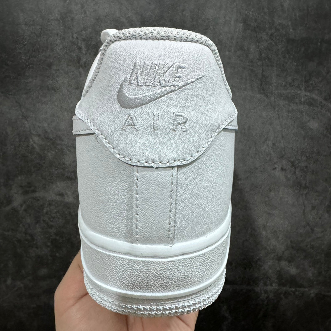 Air Force 1 "Triple White"