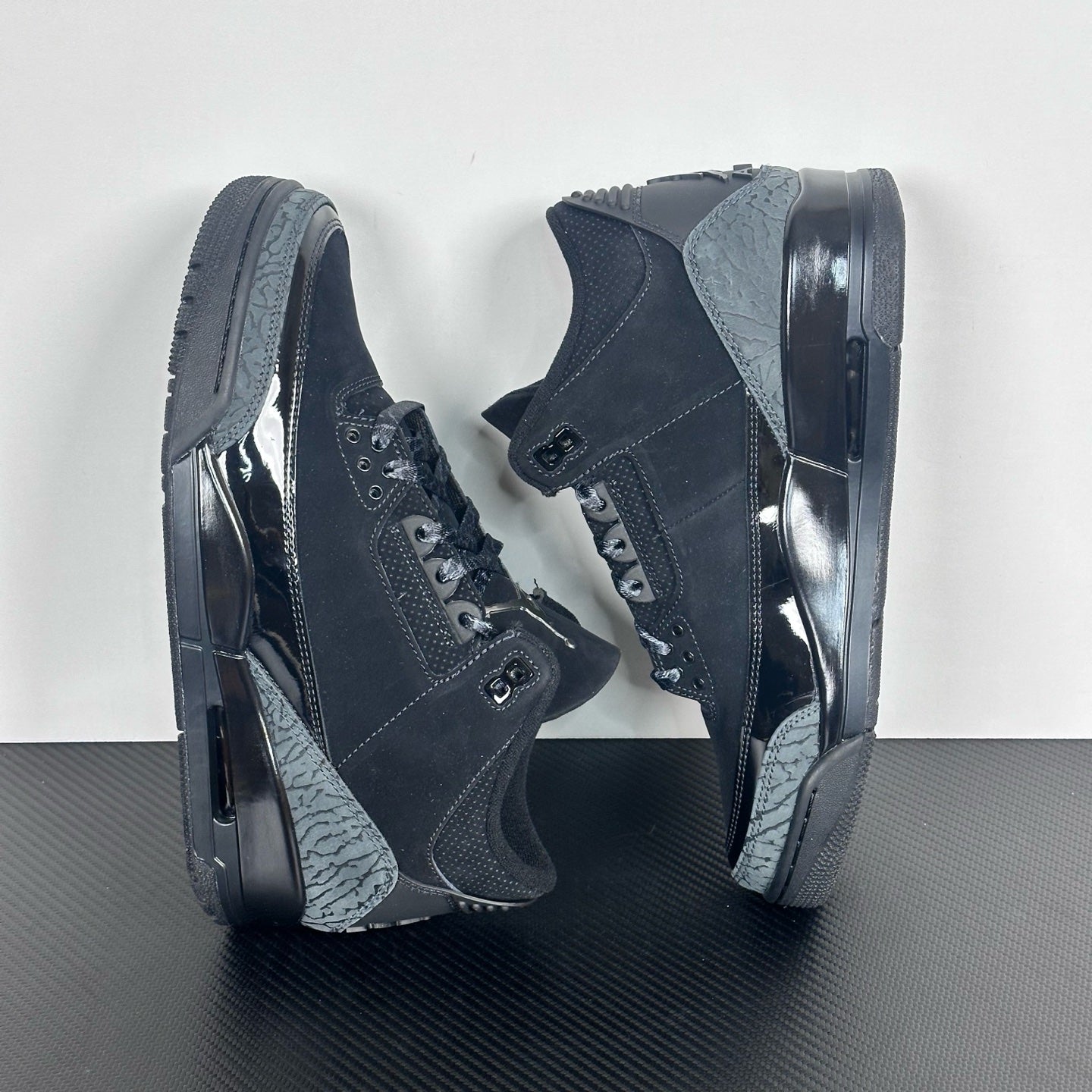 Air Jordan 3 "Black Cat"