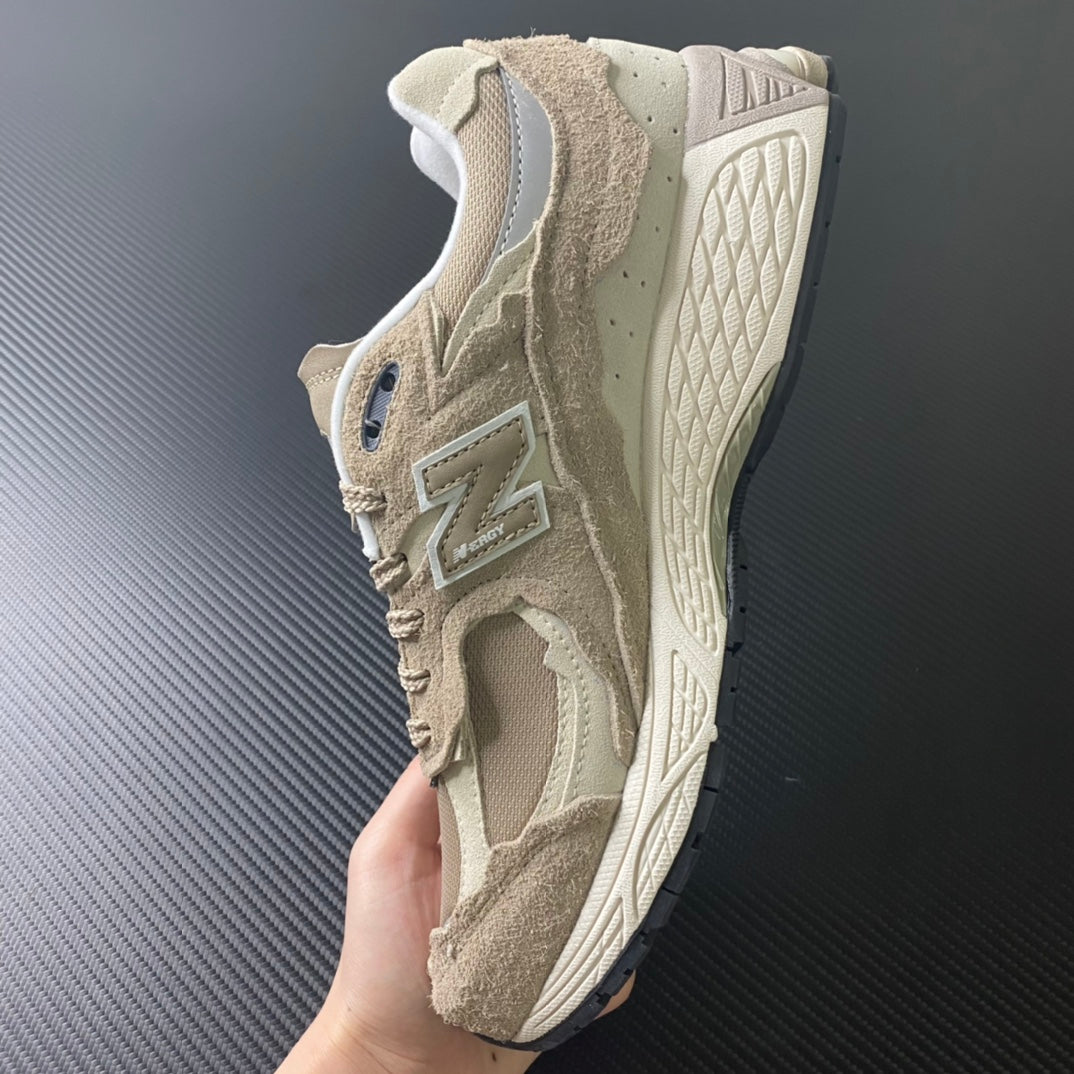 New Balance 2002R Protection Pack "Driftwood"