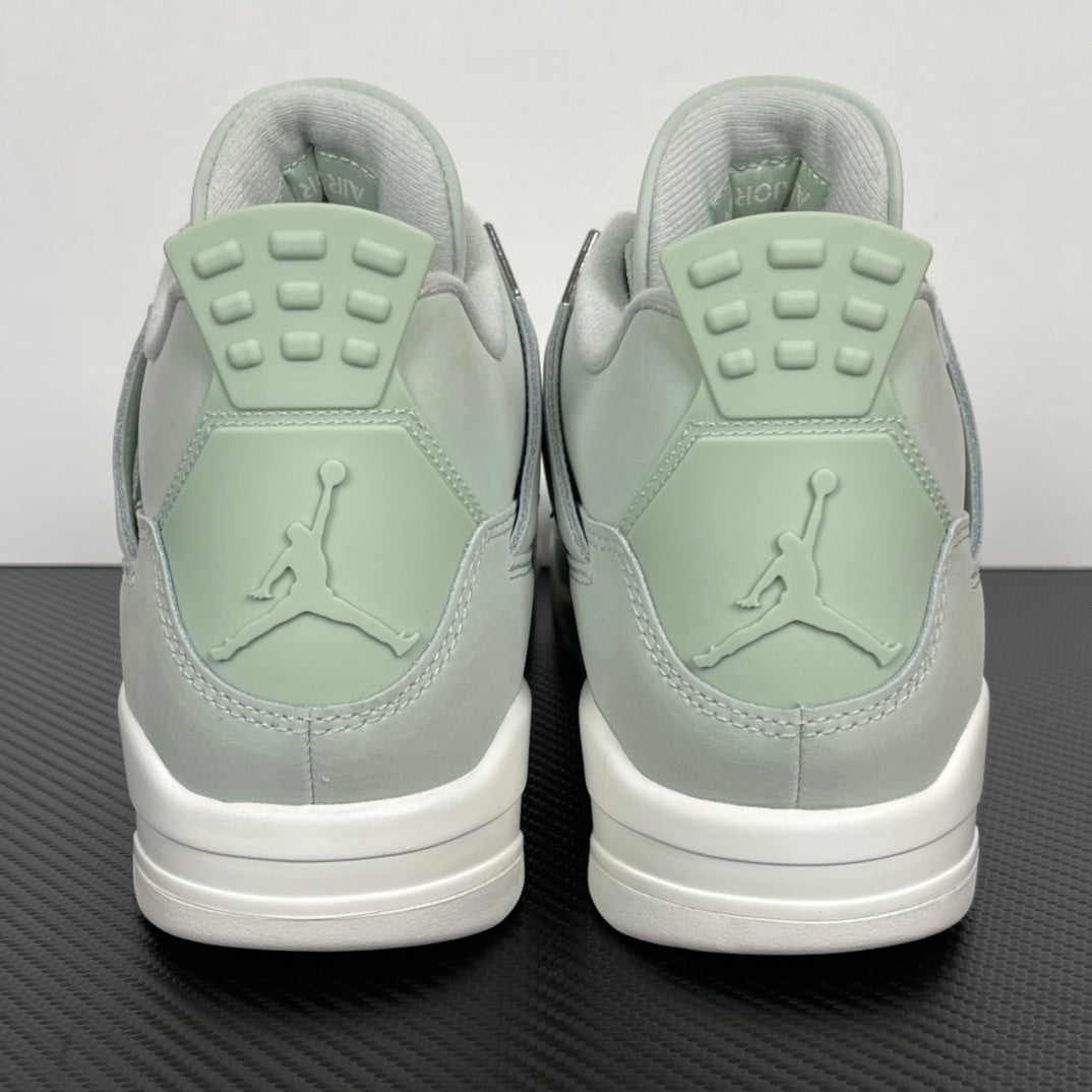 Air Jordan 4 "Seafom Sail"