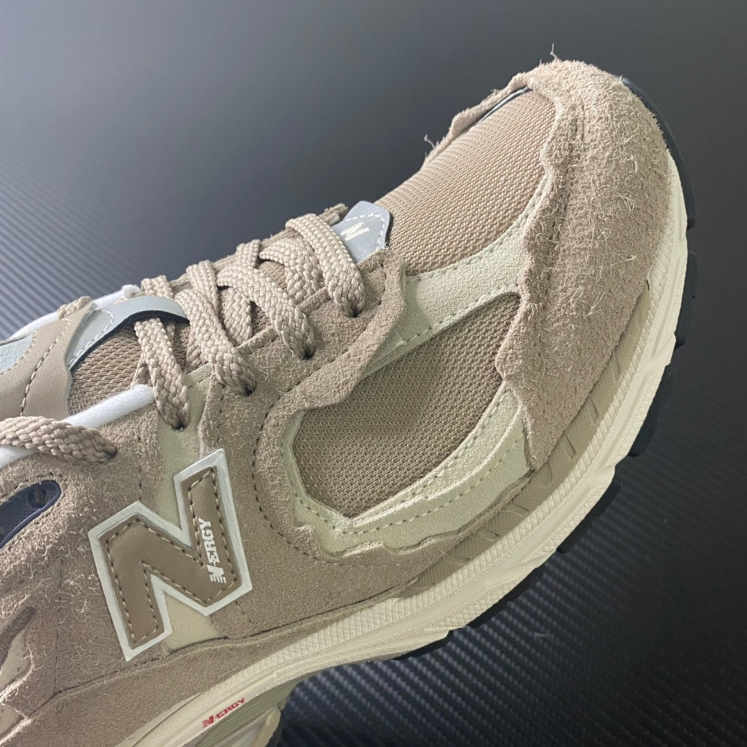 New Balance 2002R Protection Pack "Driftwood"