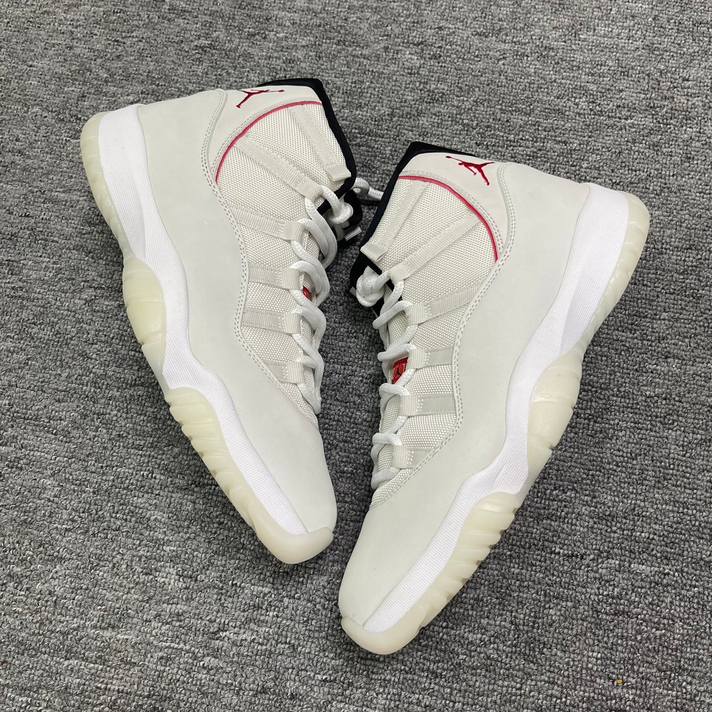 Air Jordan 11 High "Platinum Tint"