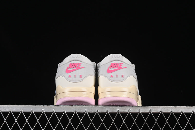 Air Jordan 4 RM "Easter"