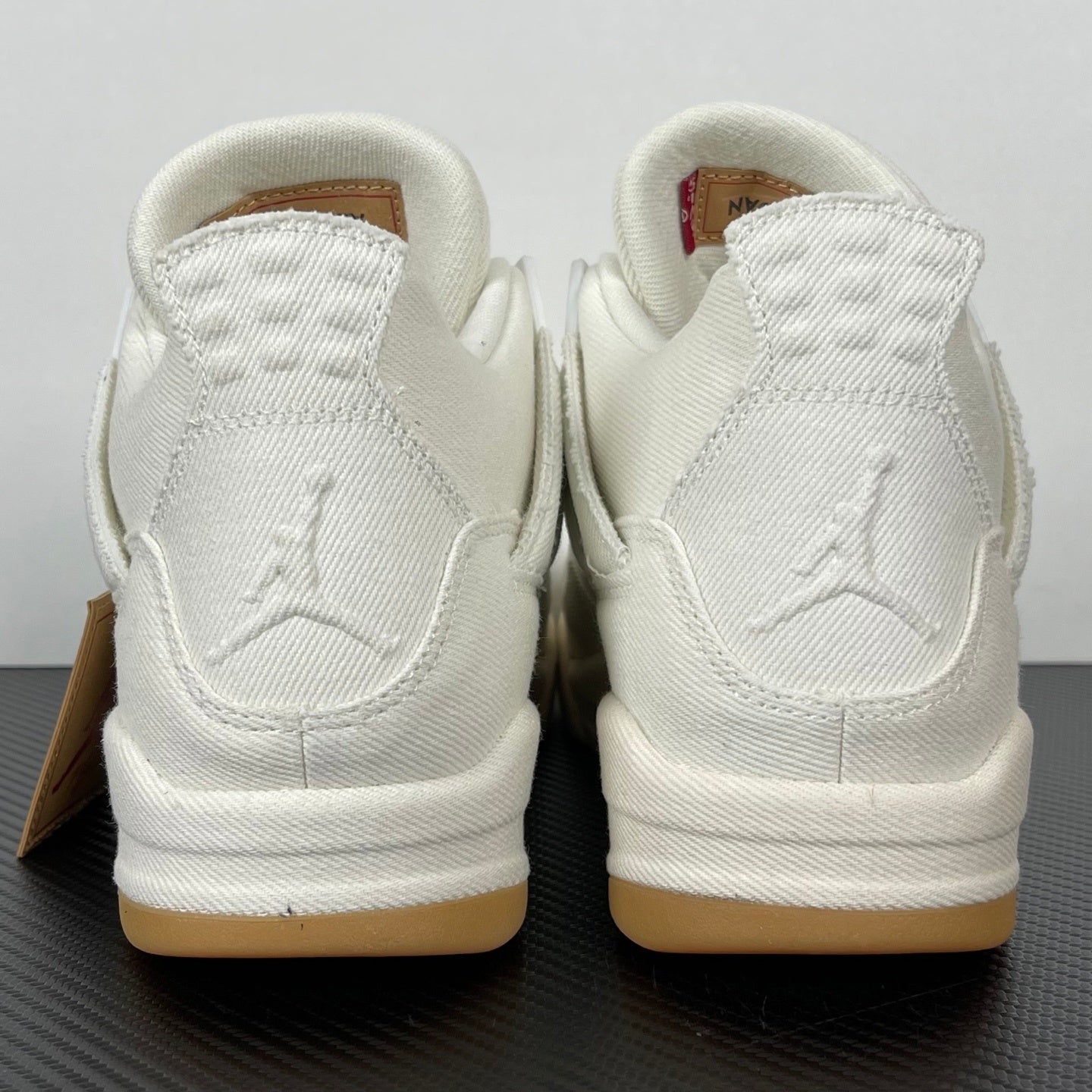 Air Jordan 4 x Levi's "White"