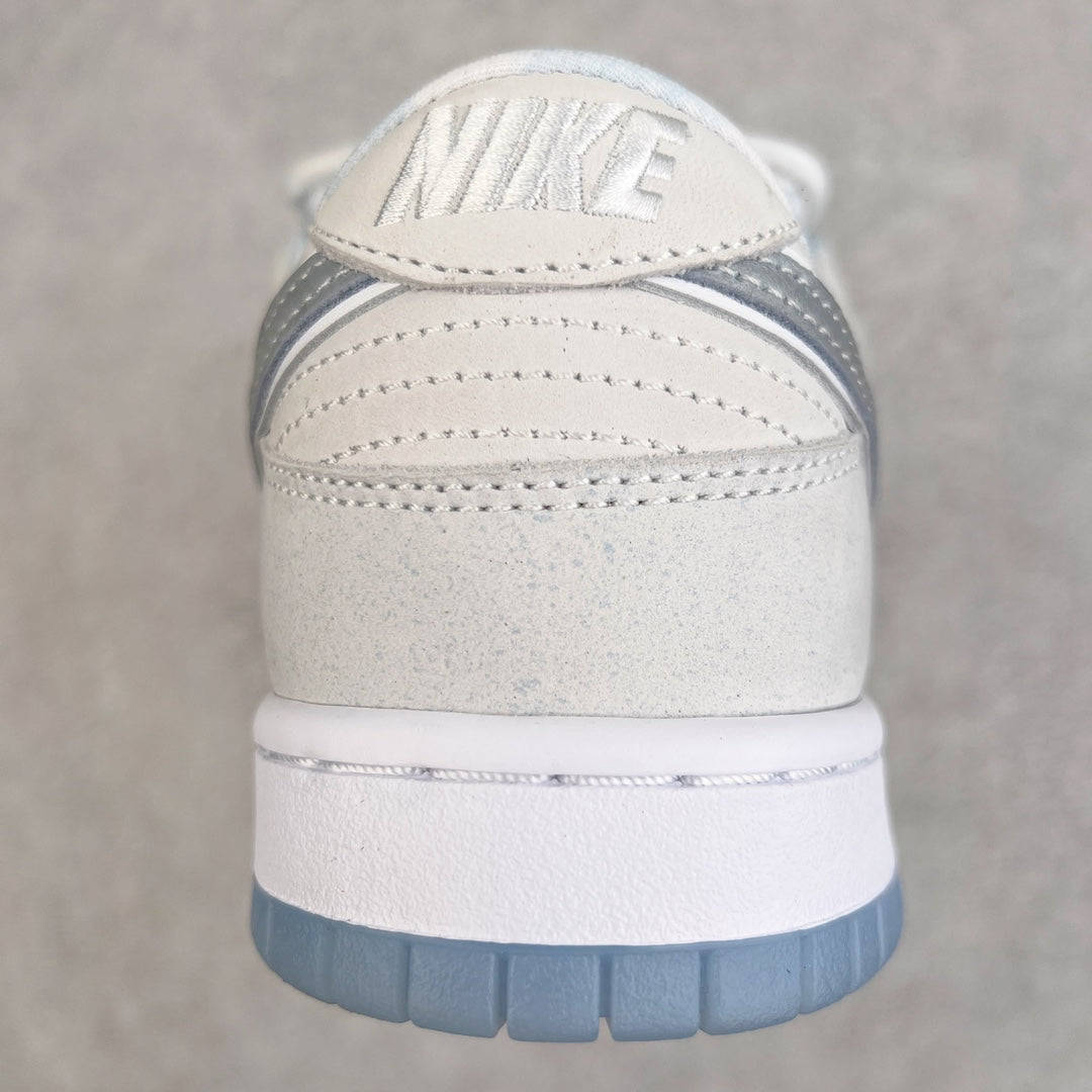 Dunk Low SB F&F "White Lobster"