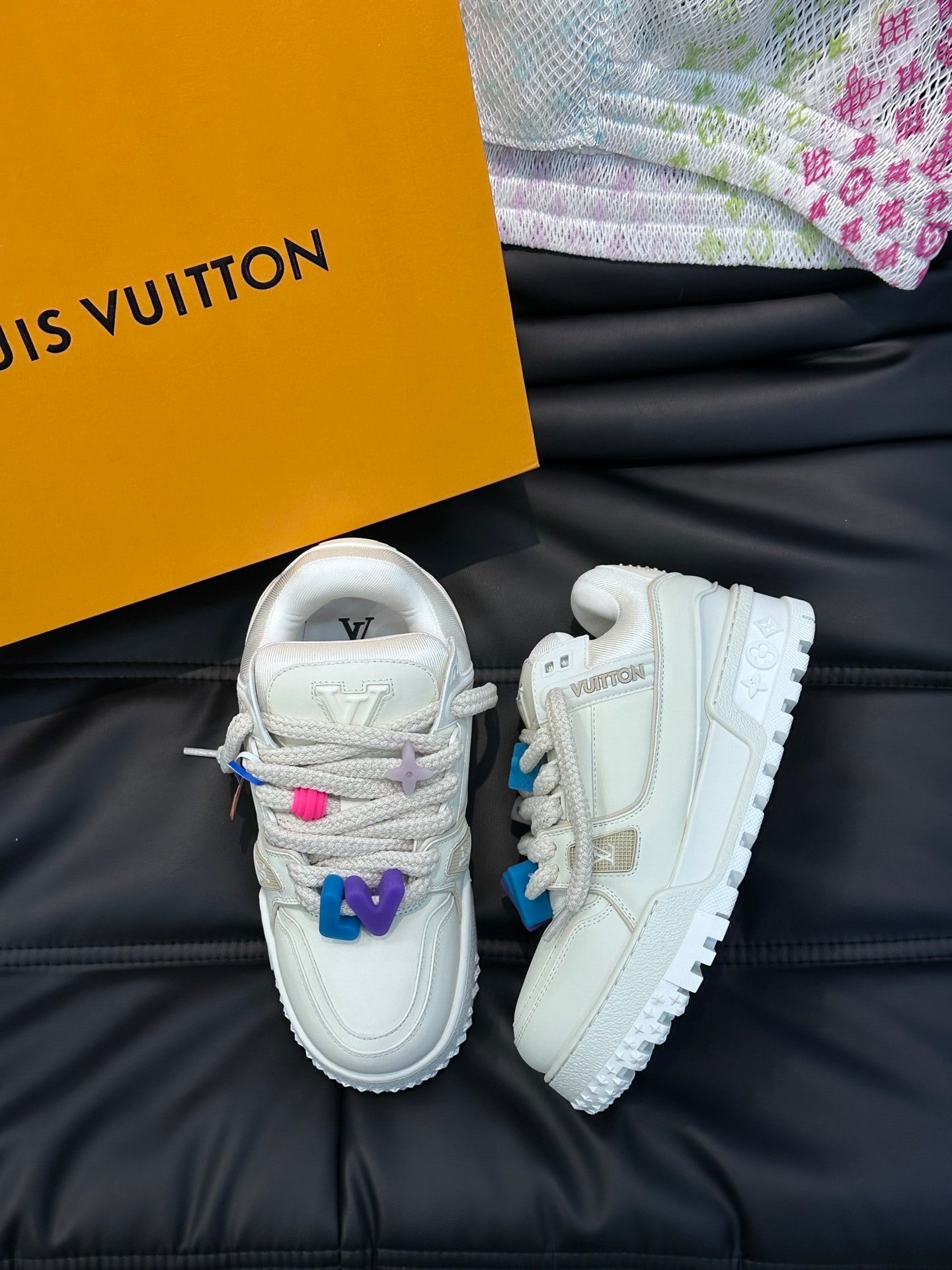 Louis Vuitton Trainer Maxi "White"