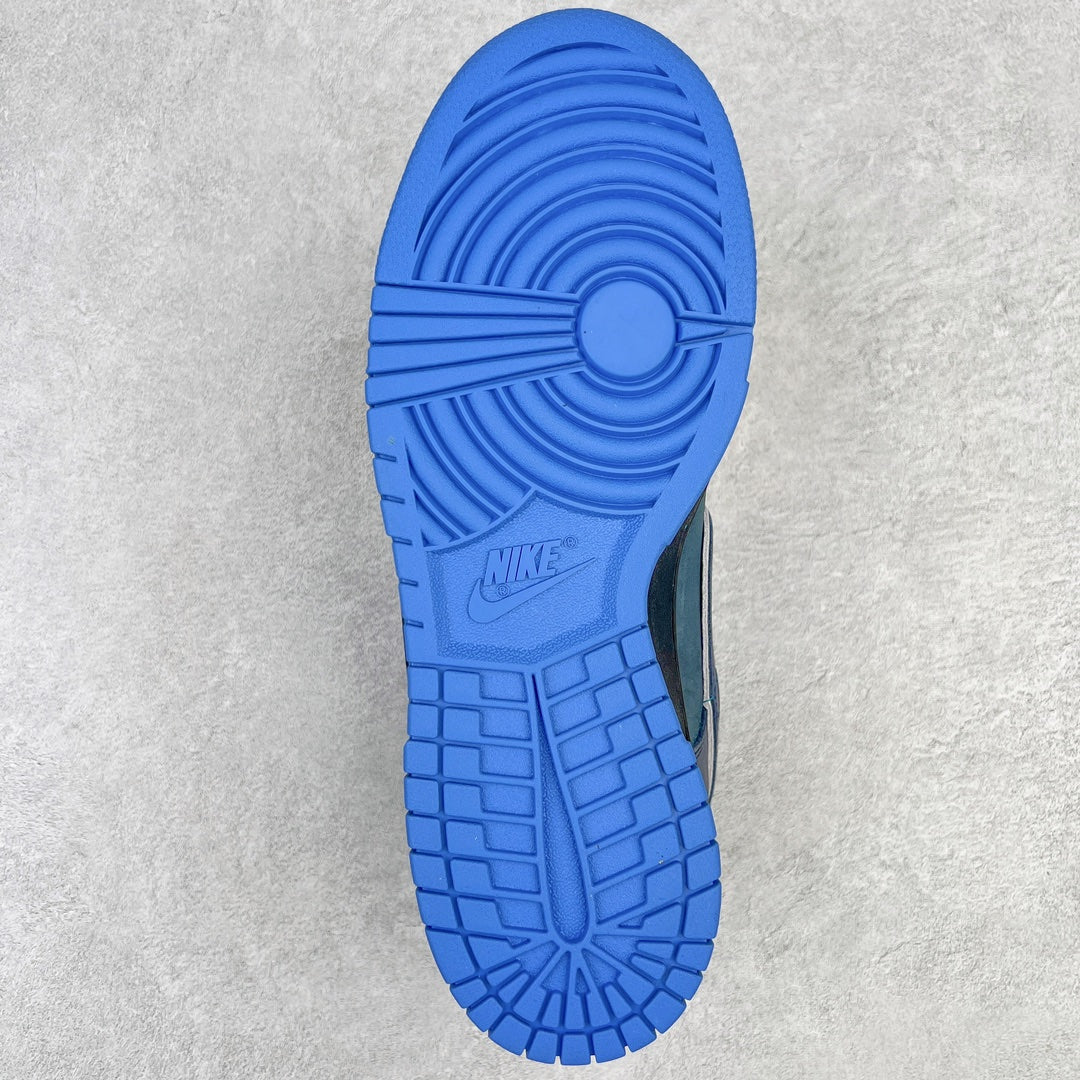 Dunk Low SB "Blue Lobster"