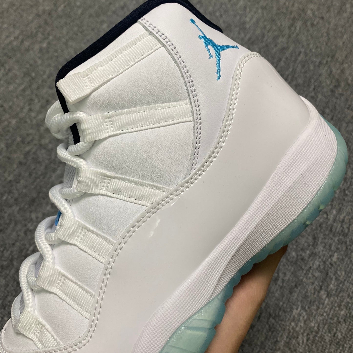 Air Jordan 11 High "Retro Legend Blue"