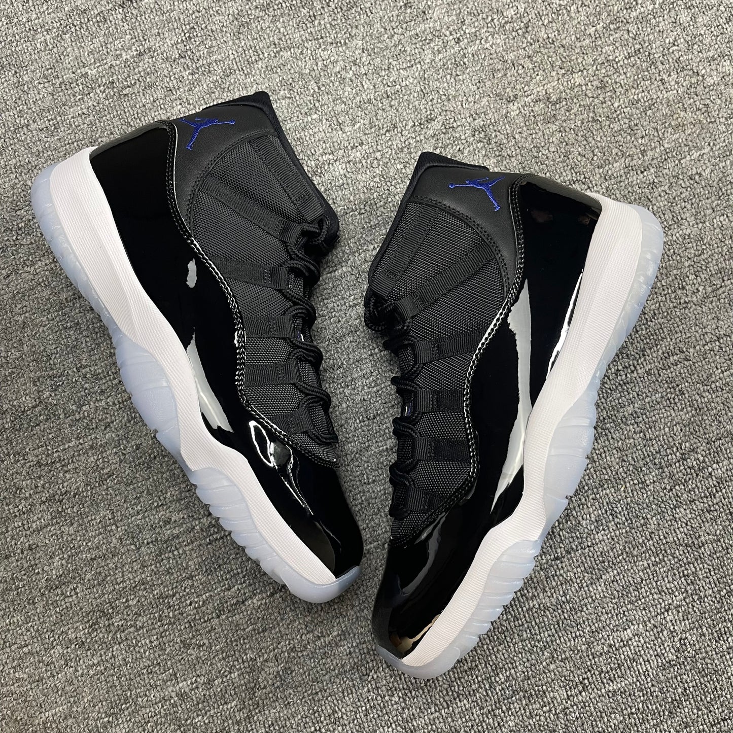 Air Jordan 11 High "Space Jam"