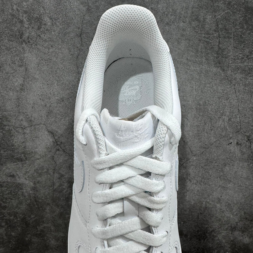 Air Force 1 "Triple White"