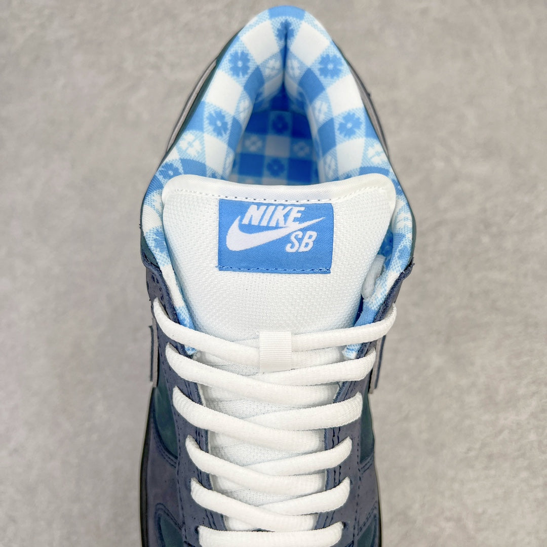 Dunk Low SB "Blue Lobster"