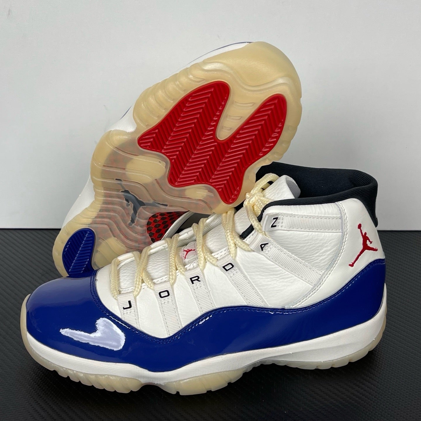 Air Jordan 11 Retro "Rare Air"