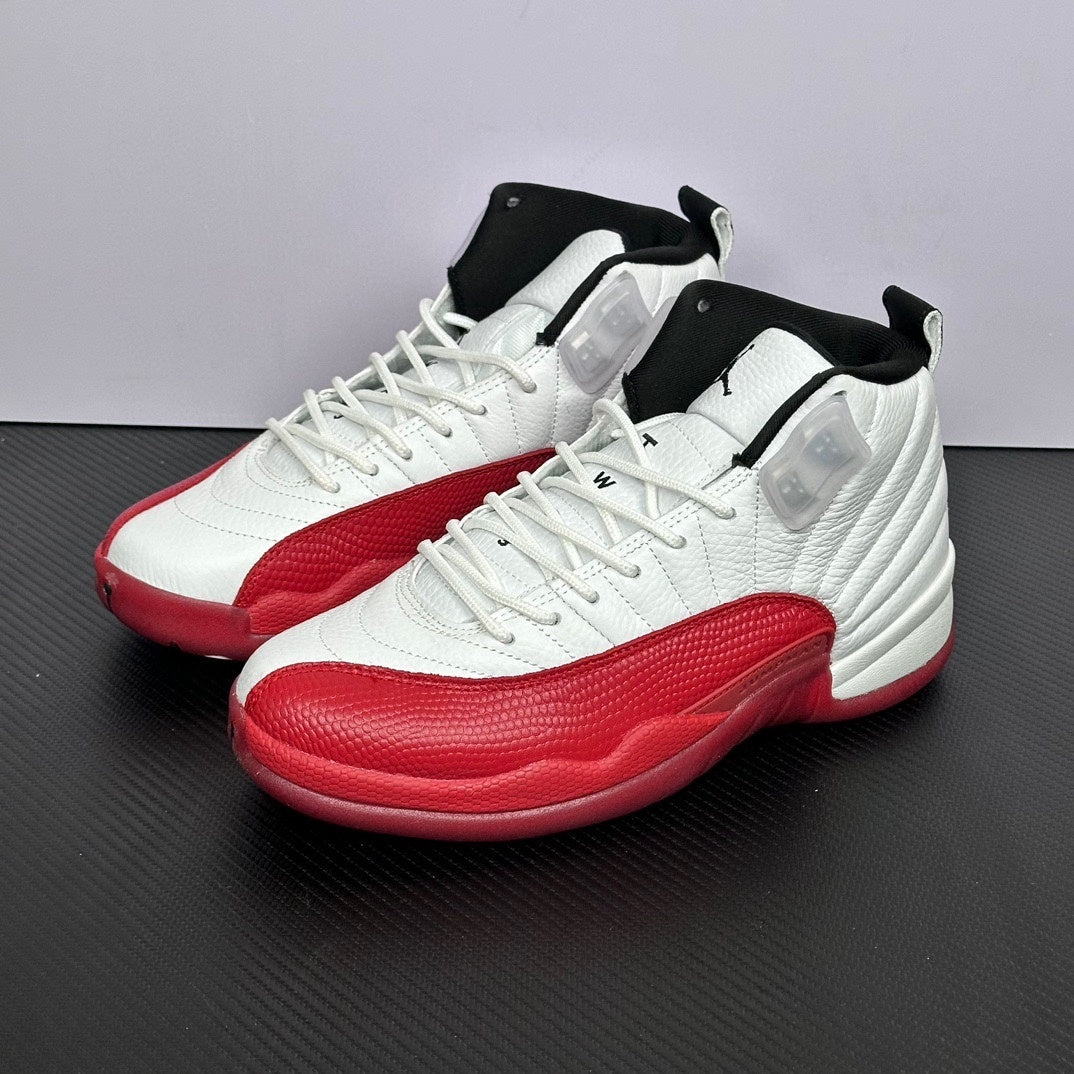 Air Jordan 12 "Varsity Red"