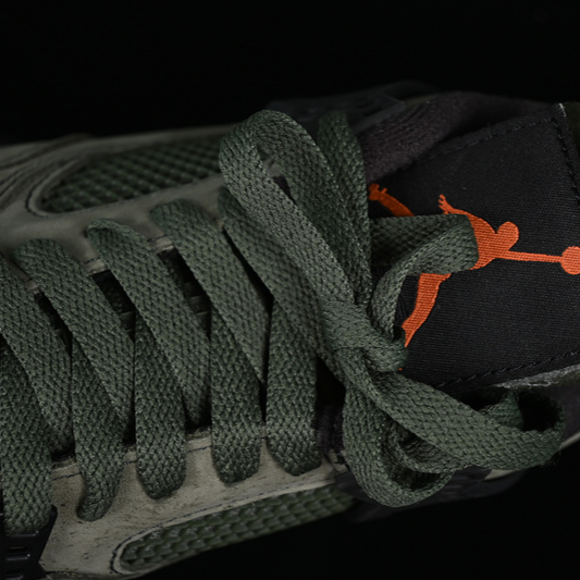 Air Jordan 4 Retro "Undefeated"