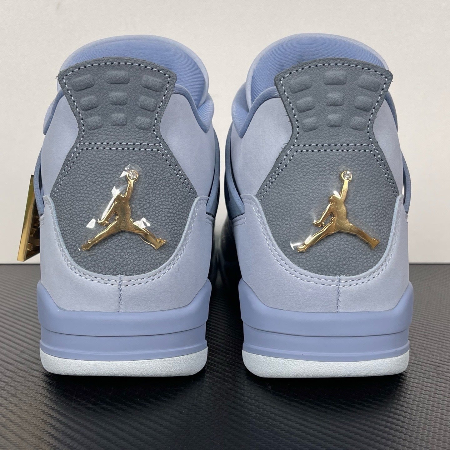 Air Jordan 4 "UNC PE 2025"