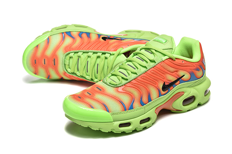 Nike Air Max TN Plus x Supreme "Mean Green"