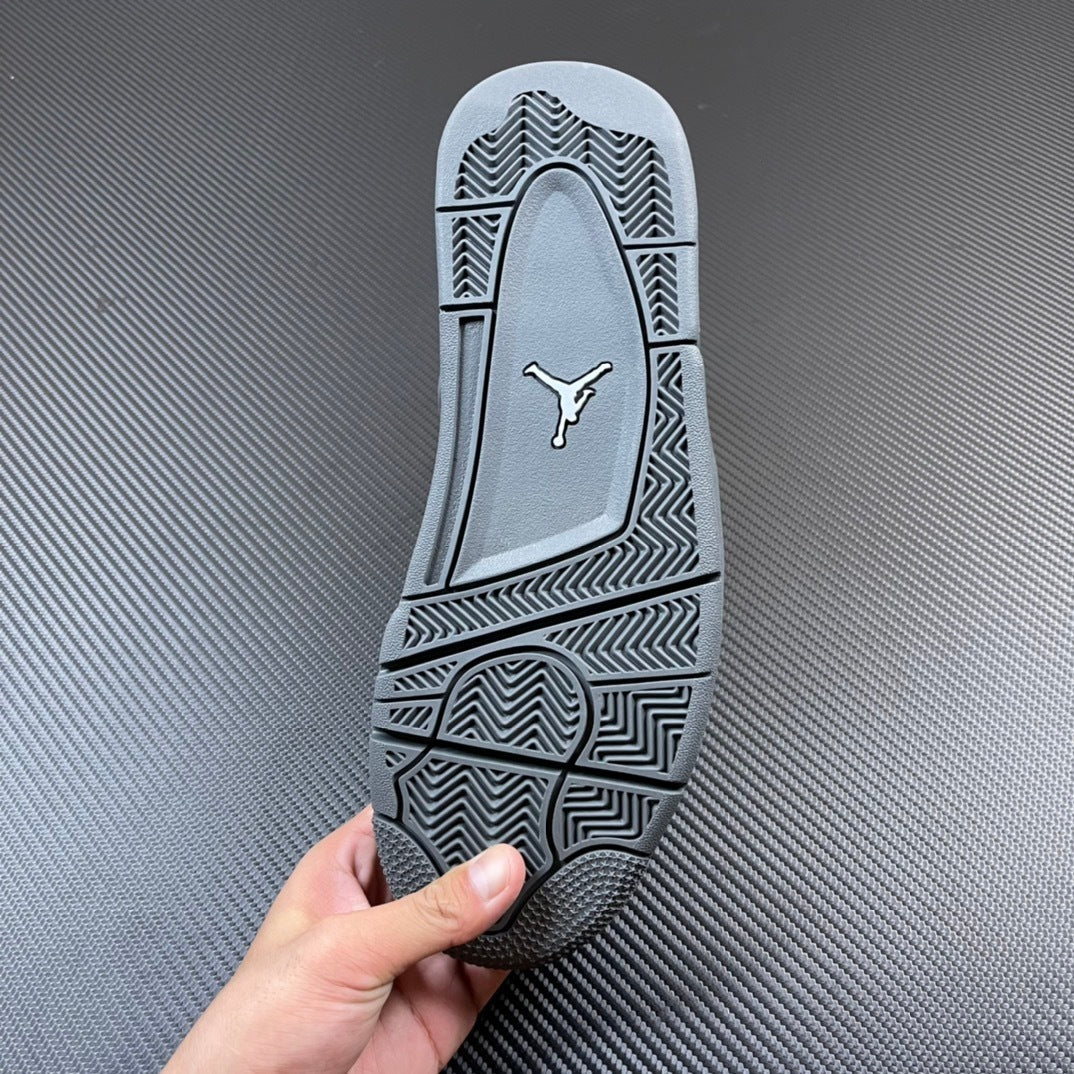 Air Jordan 4 "Wet Cement"