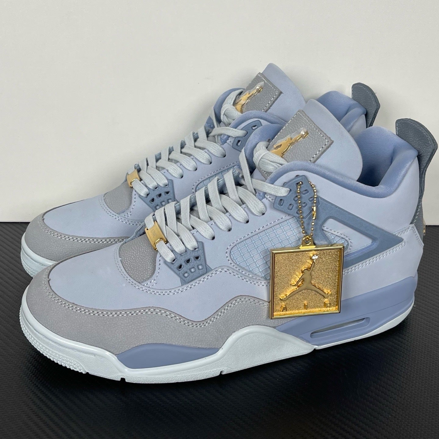 Air Jordan 4 "UNC PE 2025"