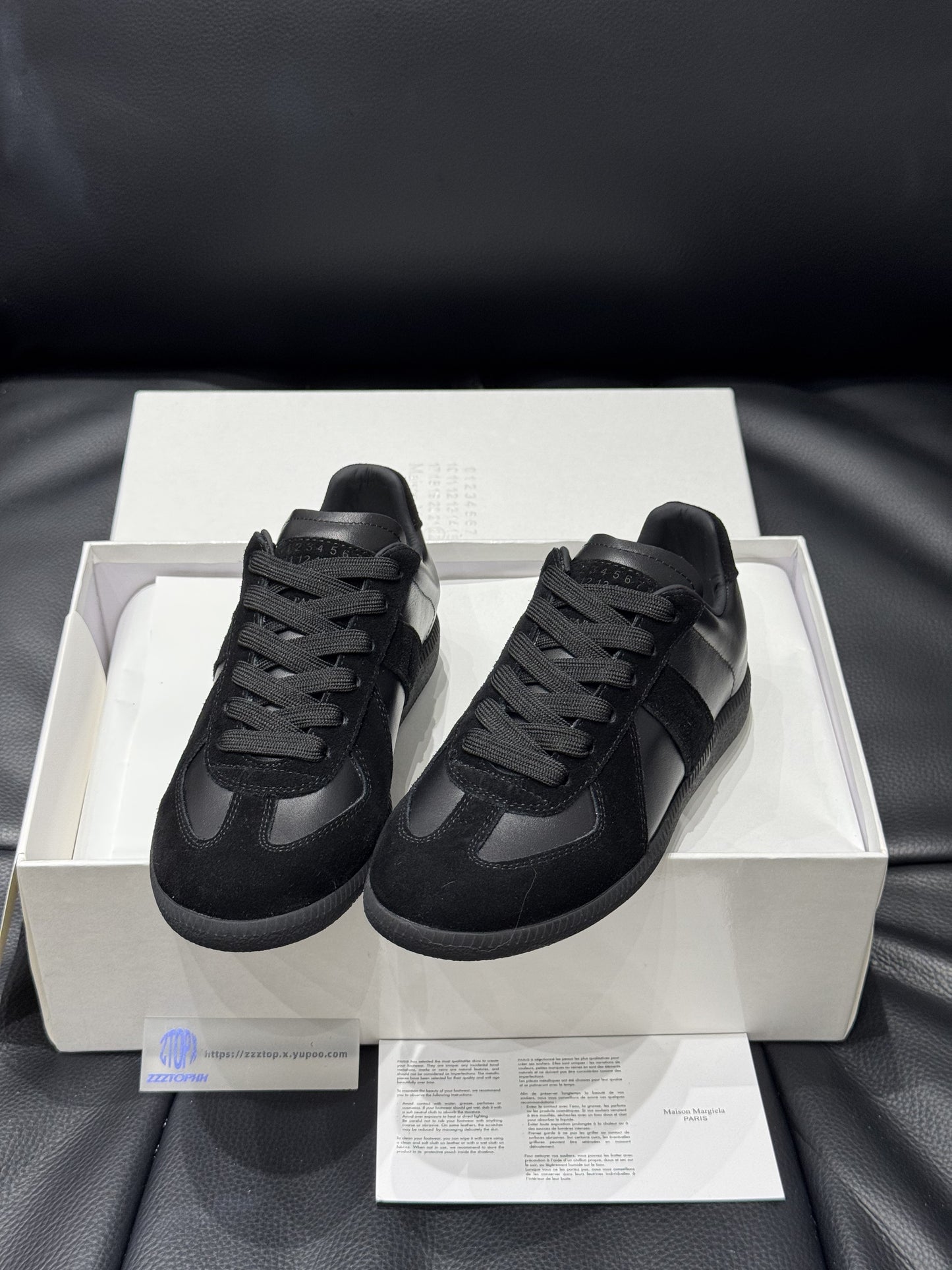 Margiela Replica Gats "Black"
