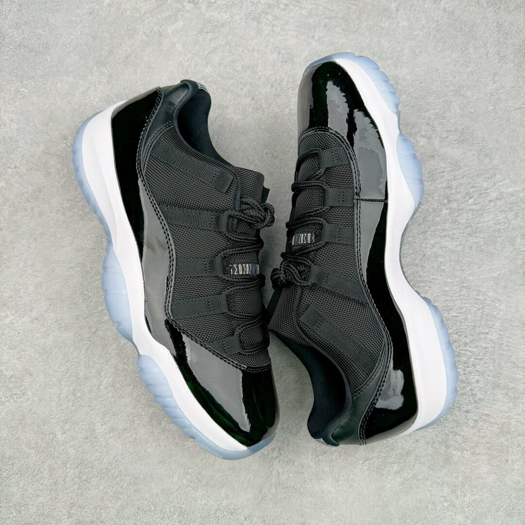 Air Jordan 11 Low "Space Jam"
