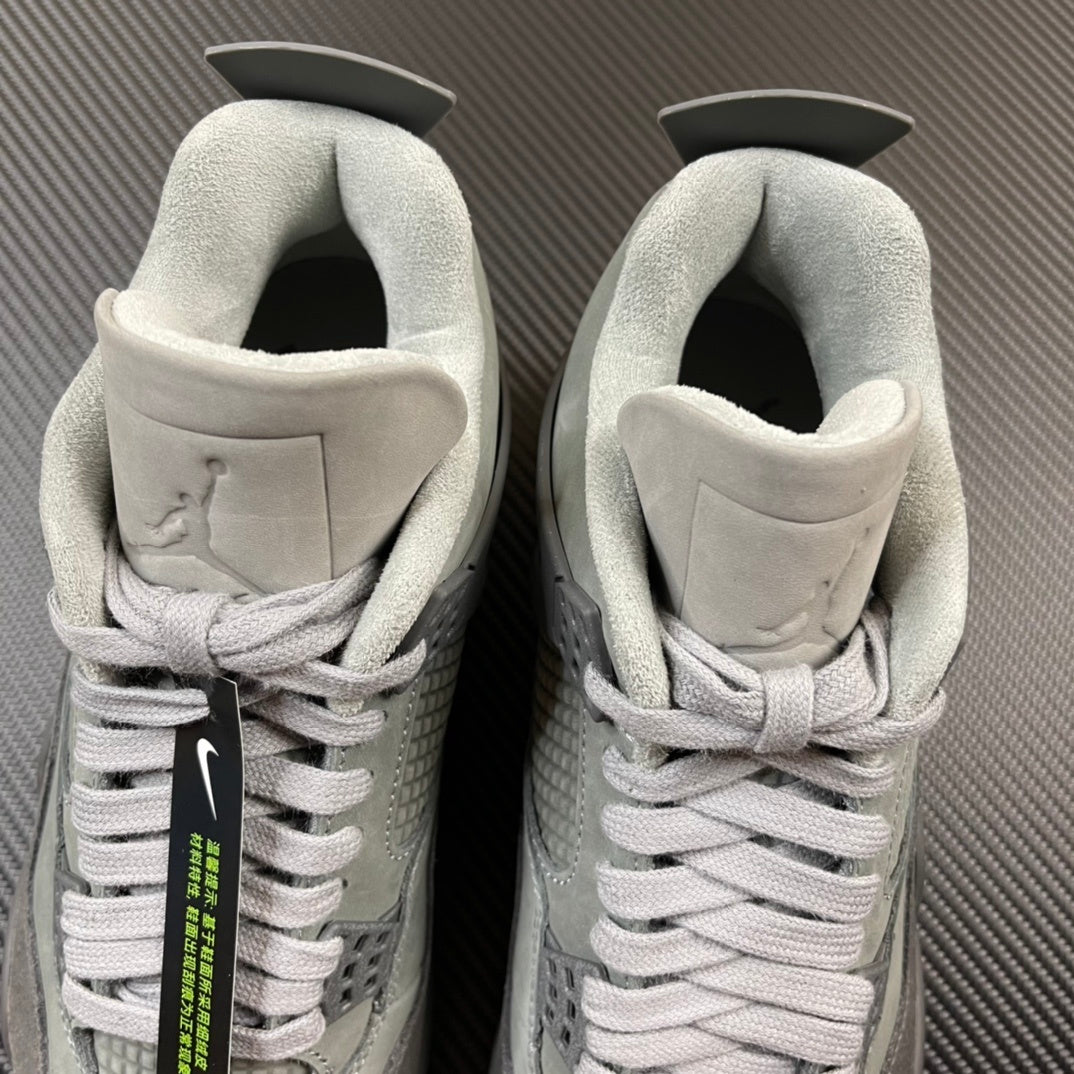Air Jordan 4 "Wet Cement"