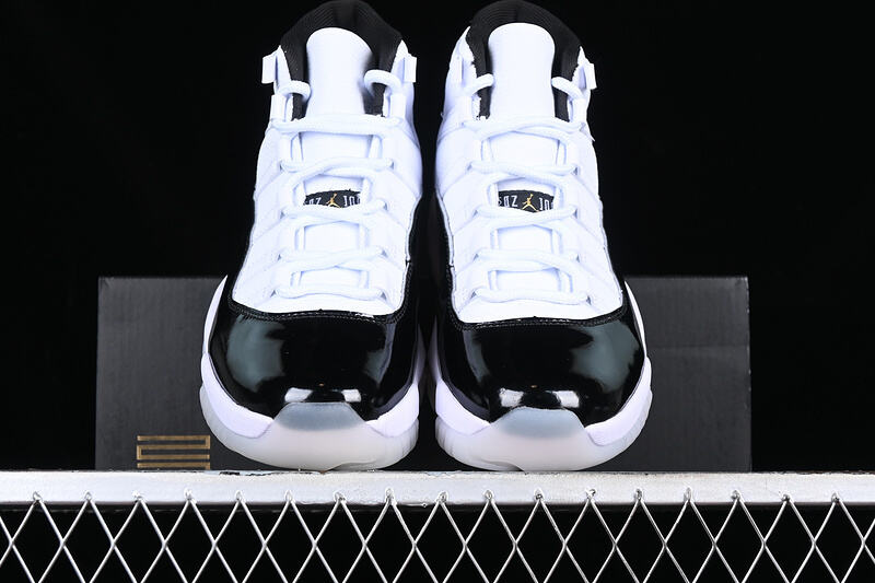 Air Jordan 11  High "Gratitude"