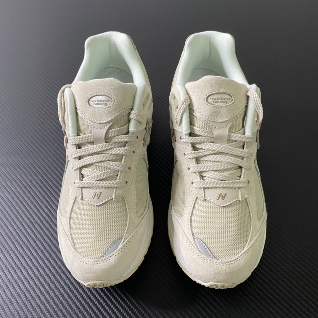 New Balance 2002R "Dark Tan"