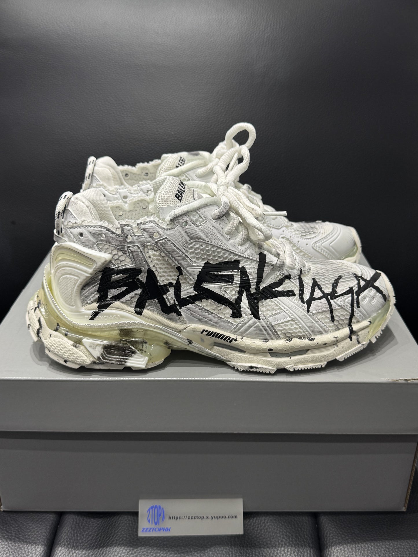 Balenciaga Runner Graffiti "White"