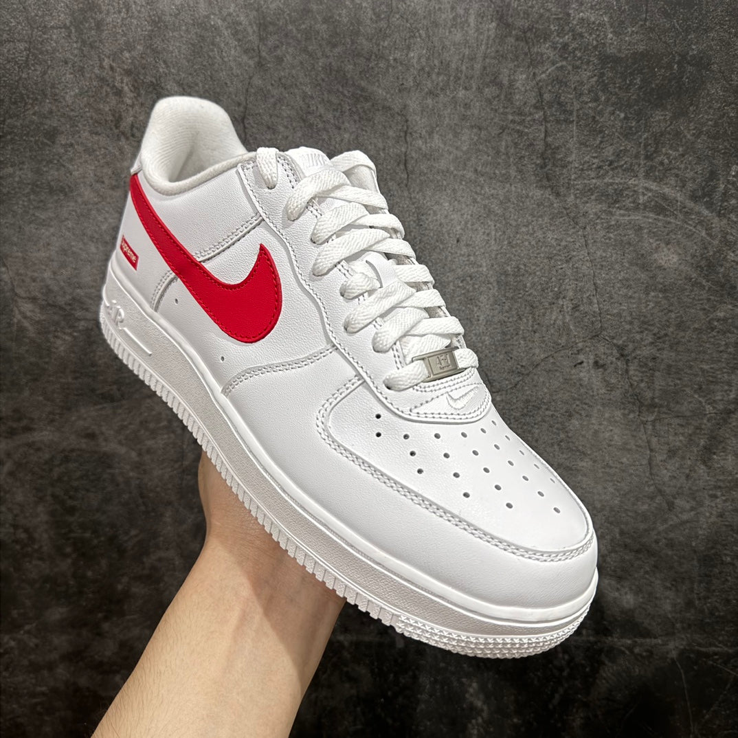 Air Force 1 x Supreme "Red Swoosh"