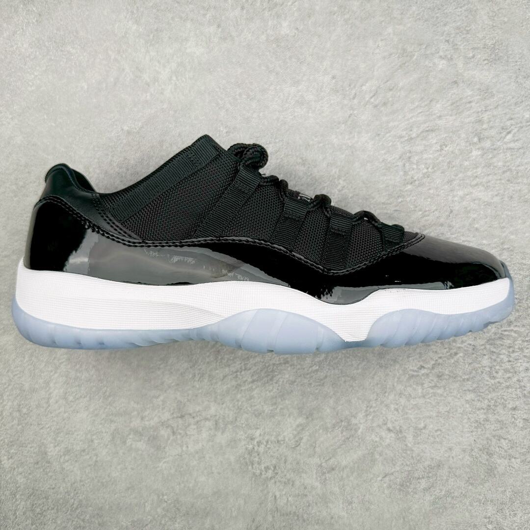 Air Jordan 11 Low "Space Jam"
