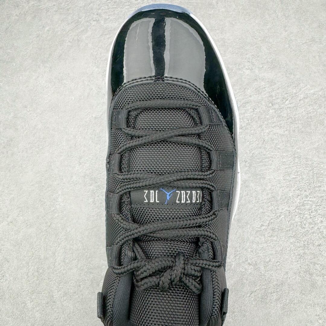 Air Jordan 11 Low "Space Jam"