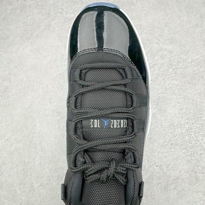 Air Jordan 11 Low "Space Jam"