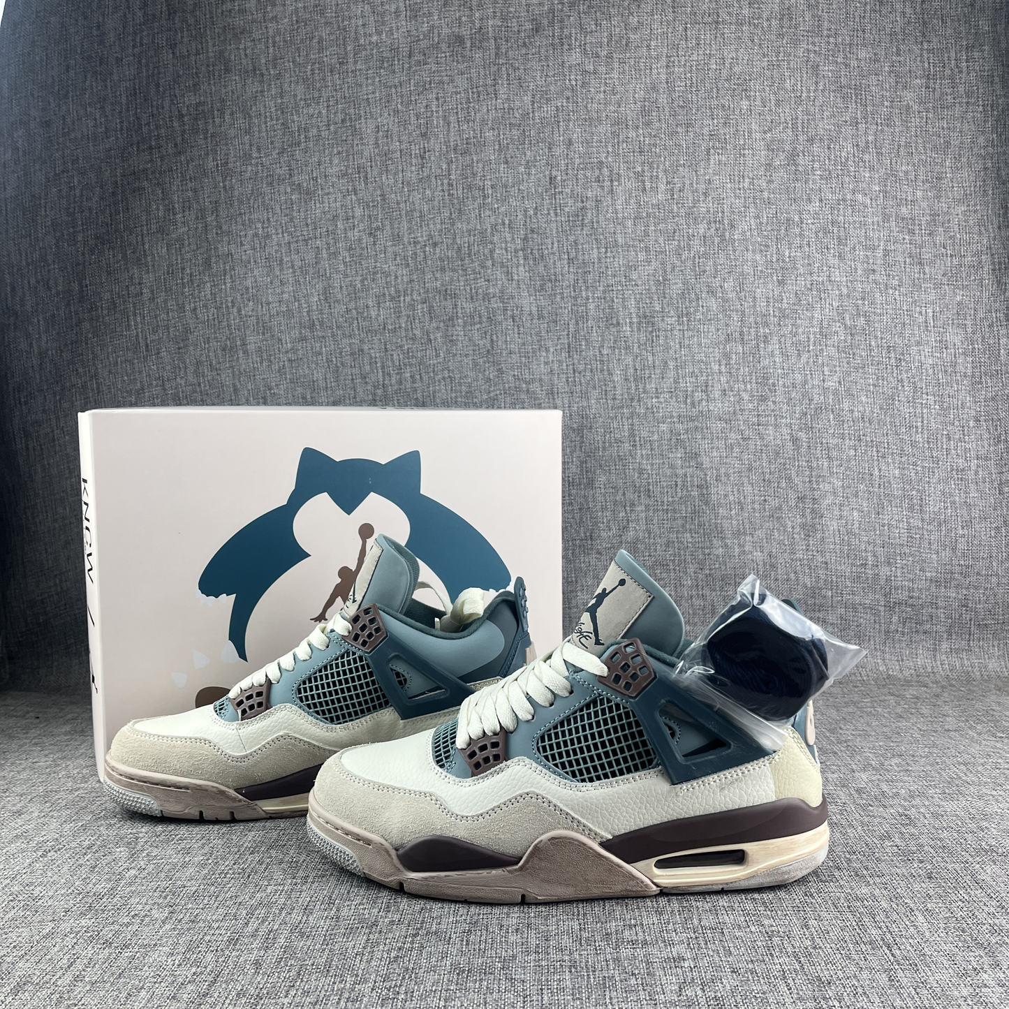 Air Jordan 4 Retro "Snorlax"