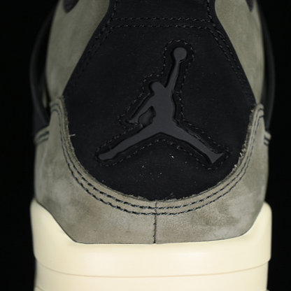 Air Jordan 4 Retro "Undefeated"